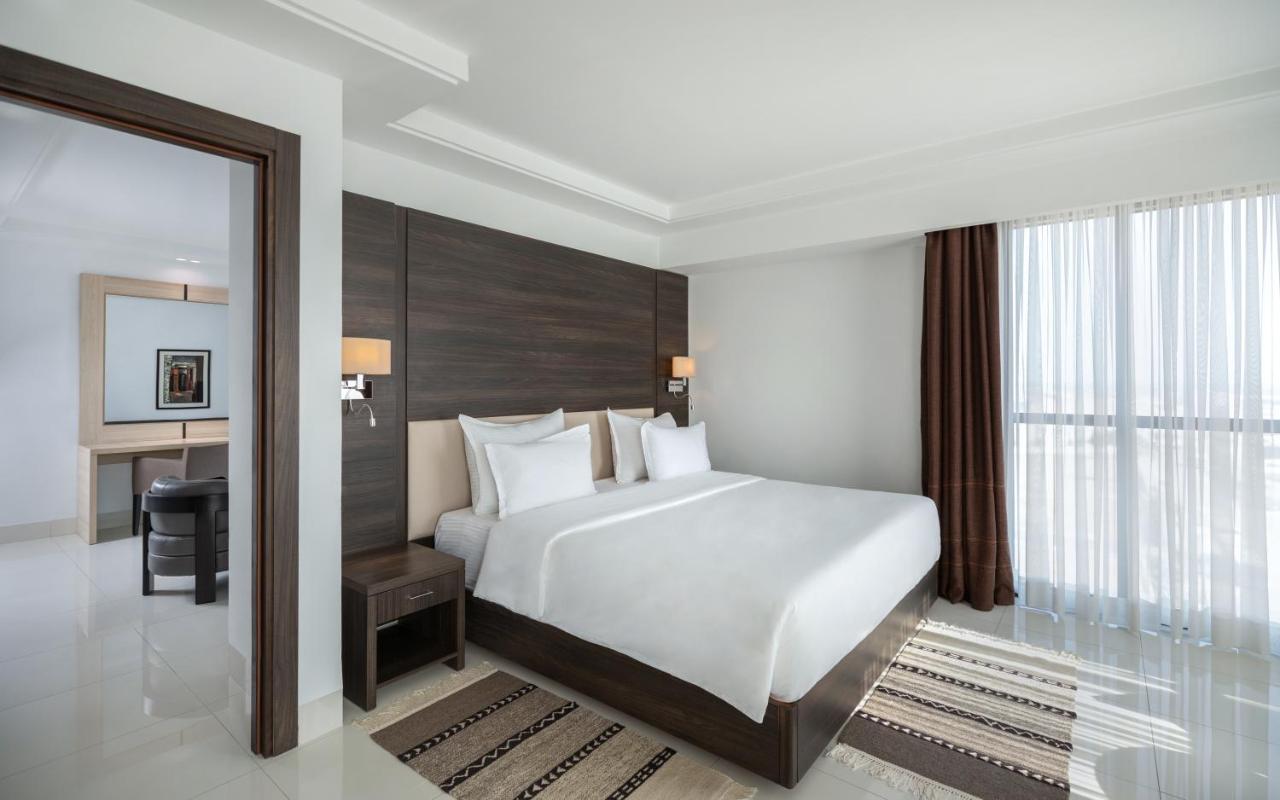 Radisson Hotel Σφαξ Εξωτερικό φωτογραφία A bedroom at the hotel