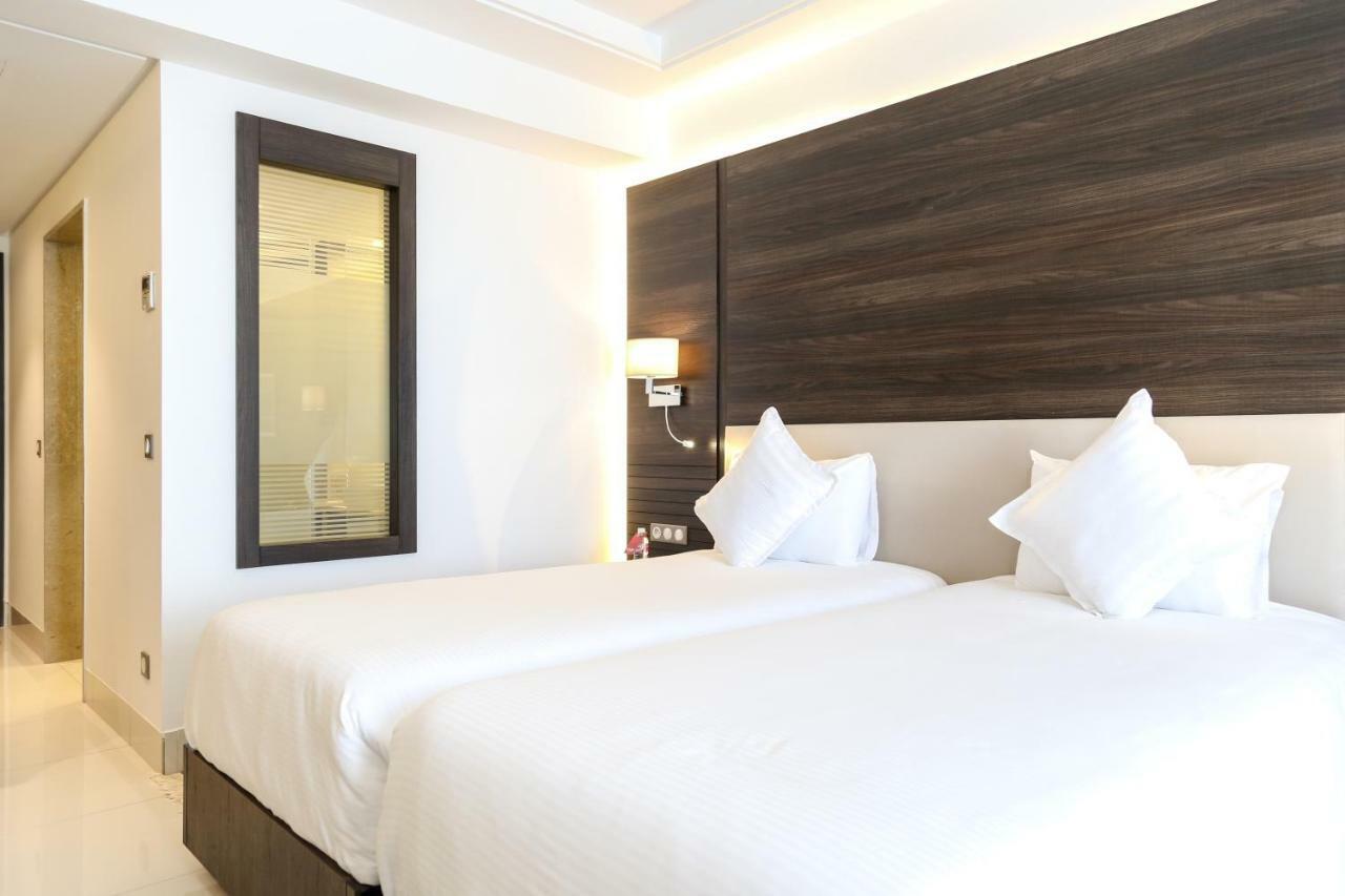 Radisson Hotel Σφαξ Εξωτερικό φωτογραφία A room at the hotel